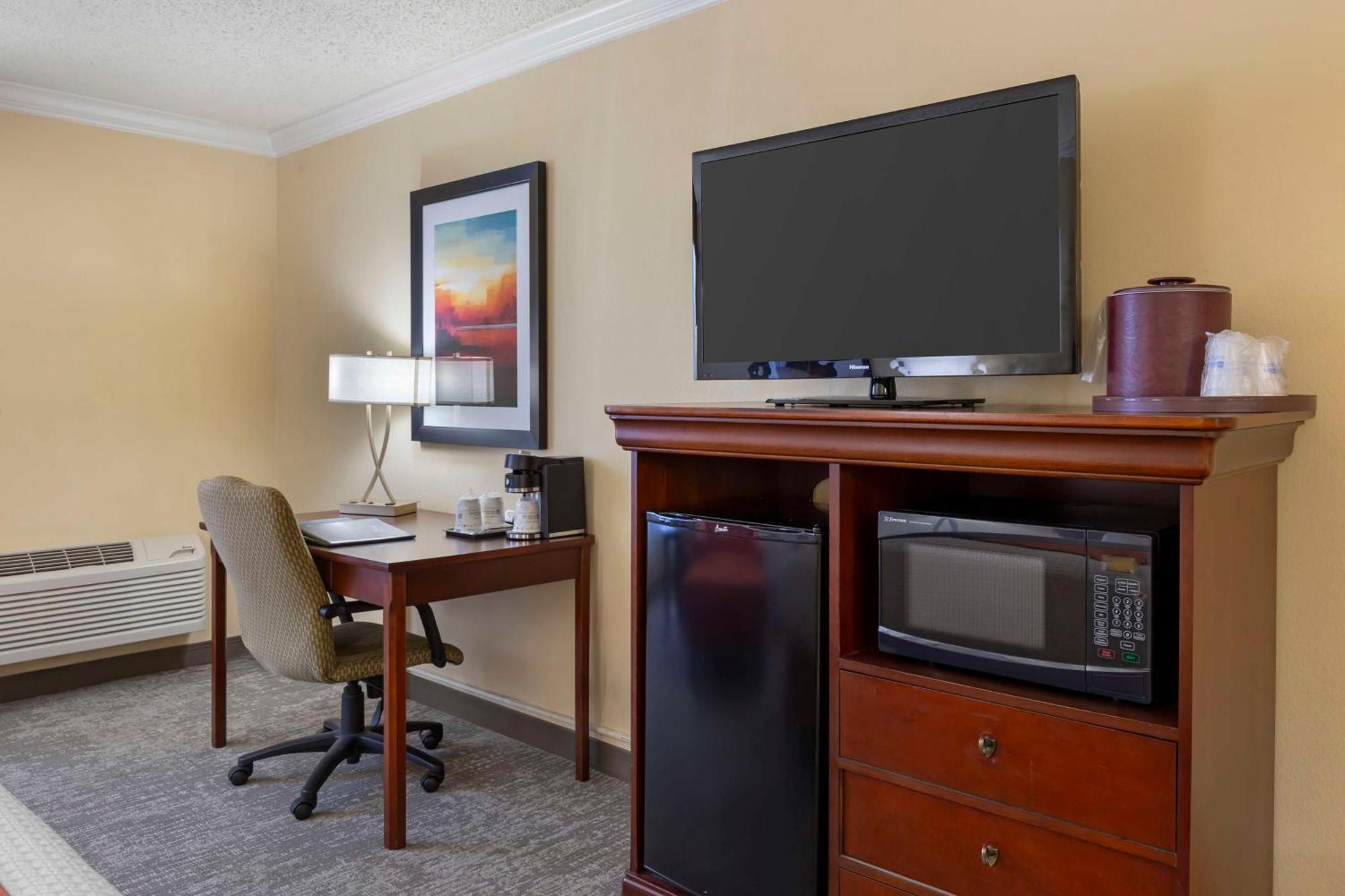Best Western Plus Burlington Luaran gambar